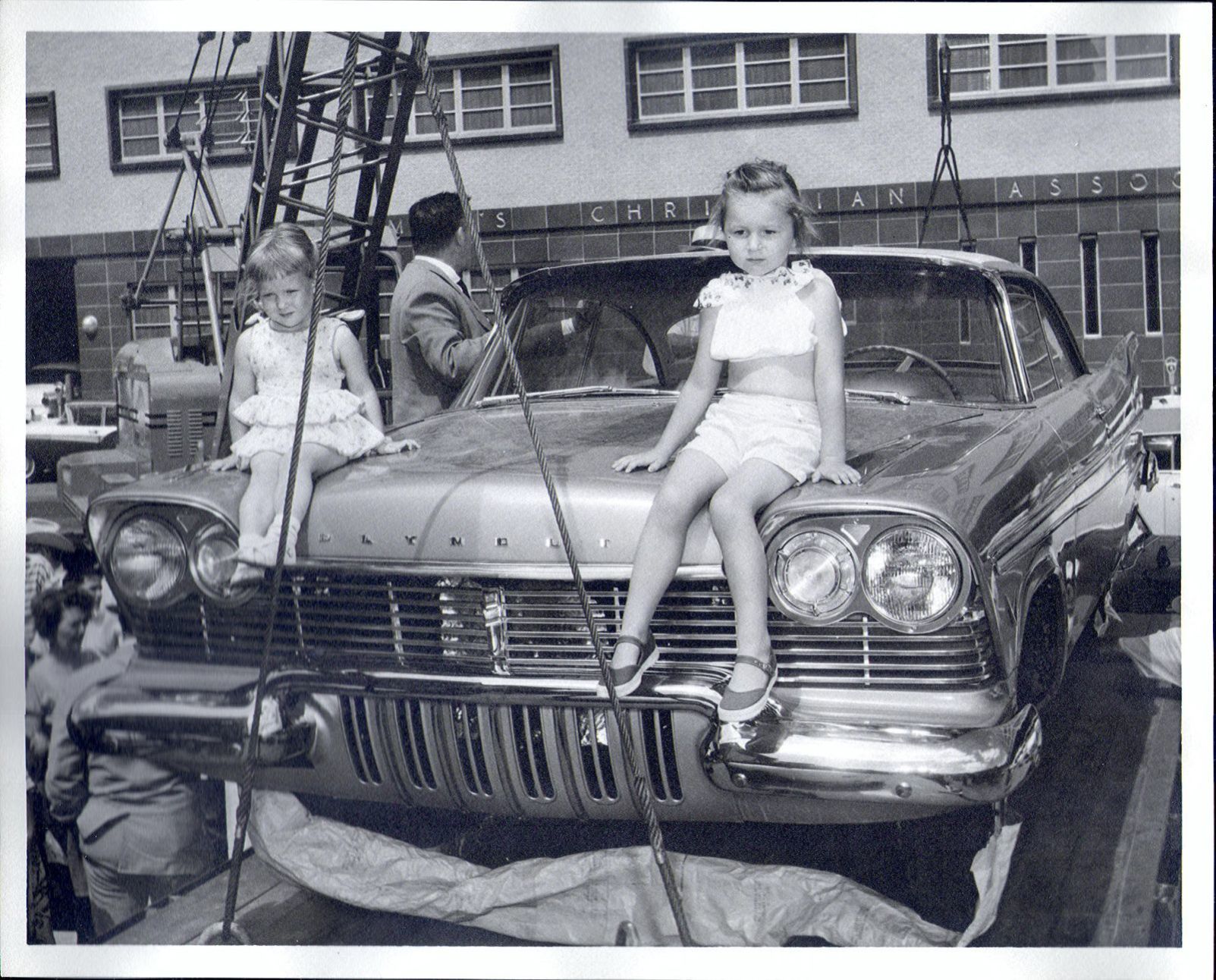1957